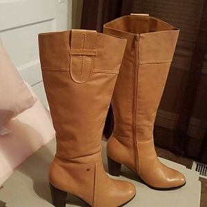 Bass-Cassie Tan Leather Boots
